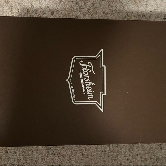 Dress shoes - Picture 1 of 3